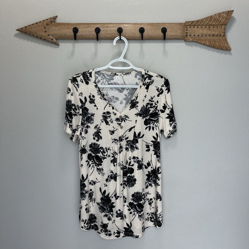 Cathy | Cream & Black Soft Floral Button Short Sleeve V-neck Top Medium Prairie